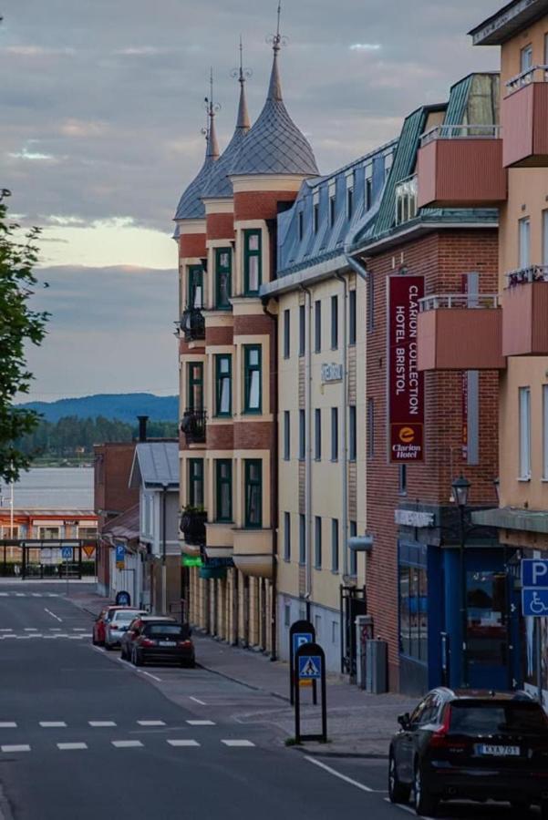 Home Hotel Bristol アルビカ エクステリア 写真