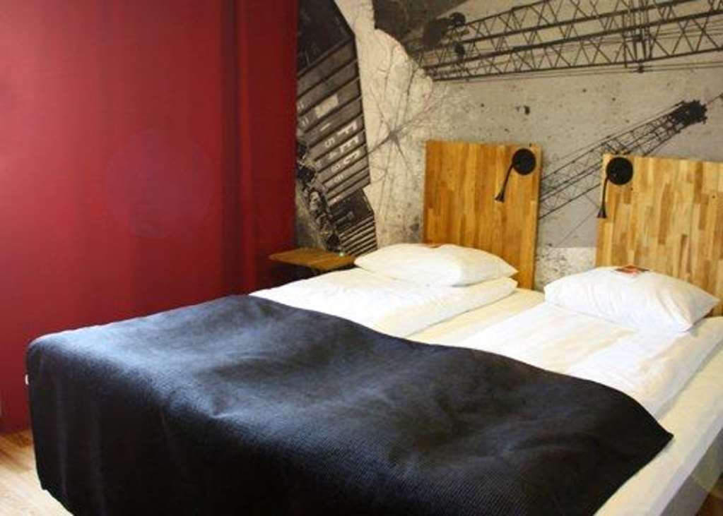 Home Hotel Bristol アルビカ エクステリア 写真